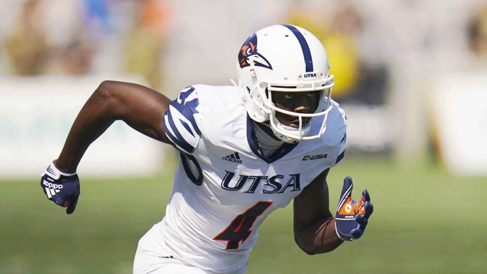 UTSA wide receiver Zakhari Franklin (4) during an NCAA football game against Army, Saturday September 10, 2022 in West Point, NY UTSA won 41-38.  (AP Photo/Vera Nieuwenhuis)