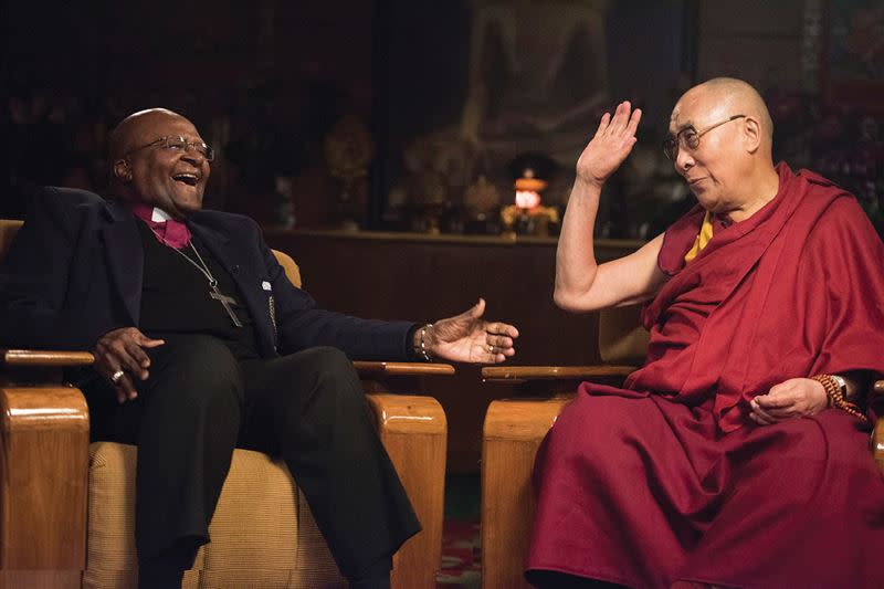 達賴喇嘛：真正的喜悅在於幫助他人，你會因此更快樂。 （圖／《佳映娛樂》提供）