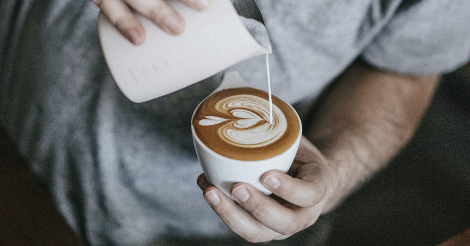 Enjoying a coffee in a luxury hotel is within everyone's reach - Image: Nathan Dumlao/Unsplash