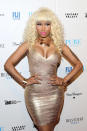 Nicki Minaj rung in the New Year at PURE in Las Vegas in a familiar 'do. Hey, Nicki, Daryl Hanna called, and she wants her "Splash" hair back.