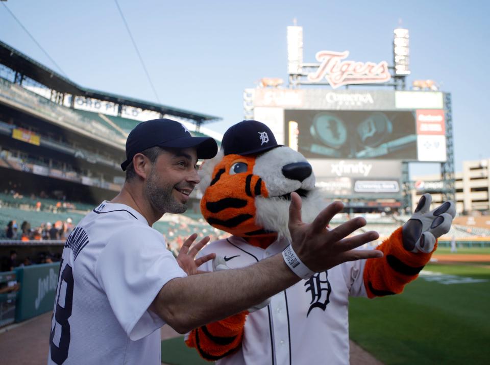DSO conductor Jader Bignamini had a close encounter with Tigers mascot Paws at Comerica Park on June 14, 2022.