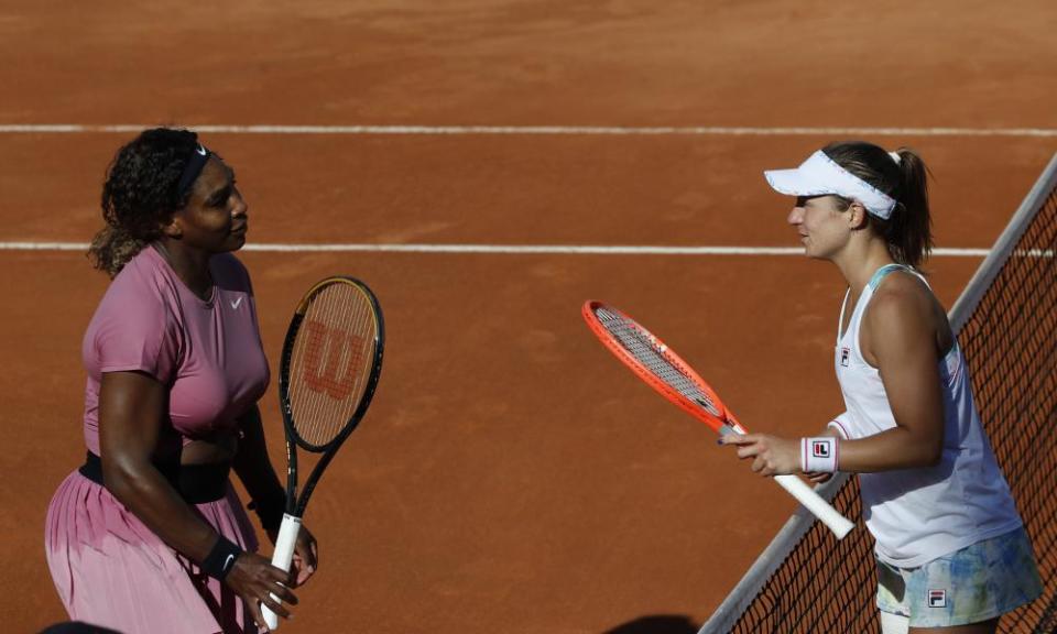 Serena Williams congratulates Nadia Podoroska after the Argentinian’s victory in Rome.