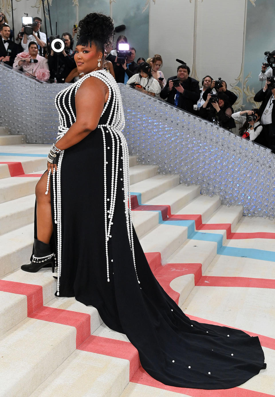 Lizzo Brings the Drama With a Fabulous PearlCovered Gown at the 2023