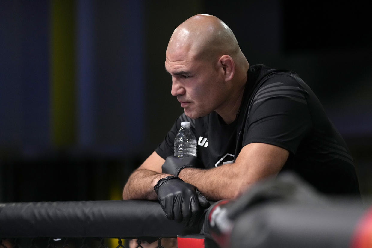 LAS VEGAS, NEVADA - FEBRUARY 19: Former UFC heavyweight champion Cain Velasquez is seen in the corner of Gabriel Benitez during his featherweight fight against David Onama during the UFC Fight Night event at UFC APEX on February 19, 2022 in Las Vegas, Nevada. (Photo by Jeff Bottari/Zuffa LLC)