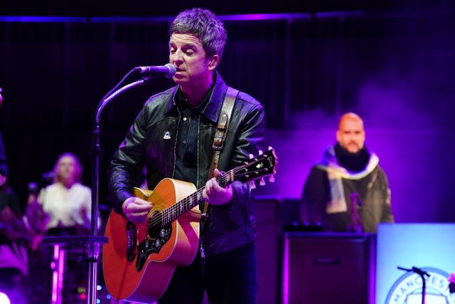 Noel Gallagher on stage 