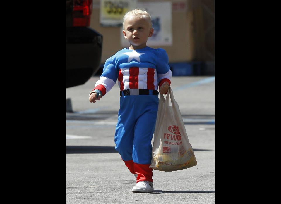 Little Zuma Rossdale showed his American spirit as he dressed up in a Captain America costume while on a Ralphs run with his nanny in Los Angeles.