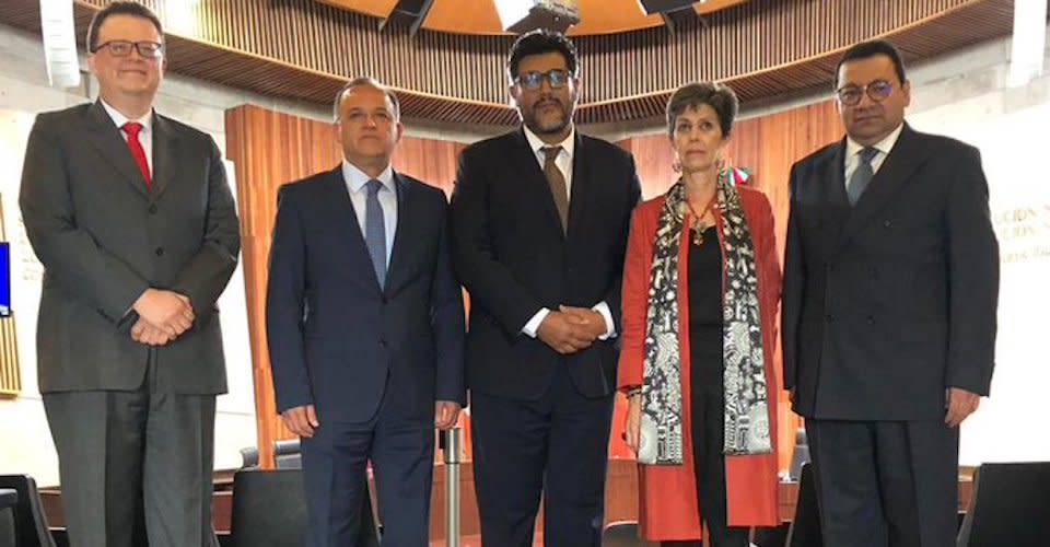 Magistrados del Tribunal Electoral Reyes Rodríguez Mondragón, Janine Otálora Malassis, Indalfer Infante Gonzales, Felipe Alfredo Fuentes Barrera y Felipe de la Mata Pizaña