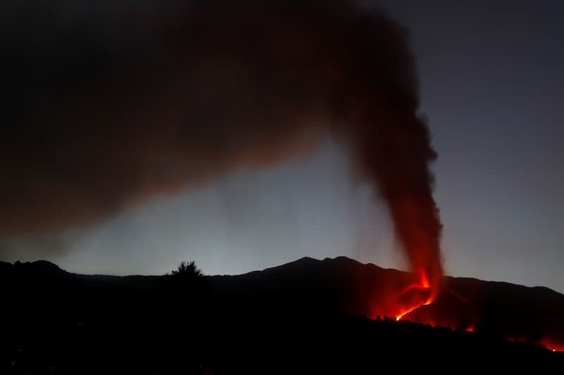 Cumbre Vieja volcano continues to erupt on the Canary Island of La Palma