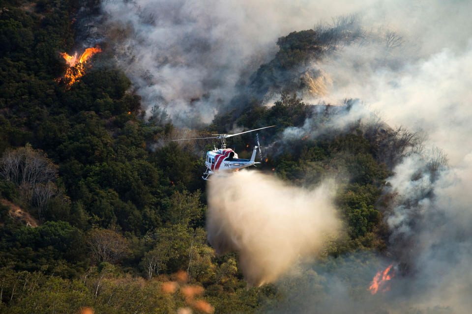 Southern California wildfire forces evacuations