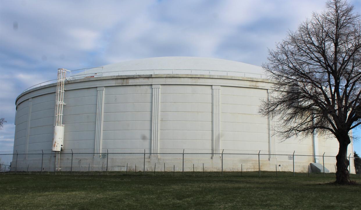 33rd Street water tank