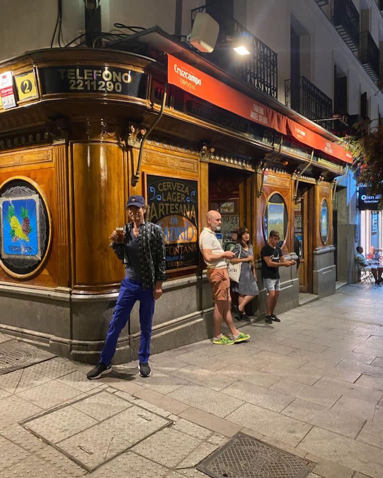 Mick Jagger en una de las tabernas más antiguas de Madrid, ubicada en pleno barrio de Chueca