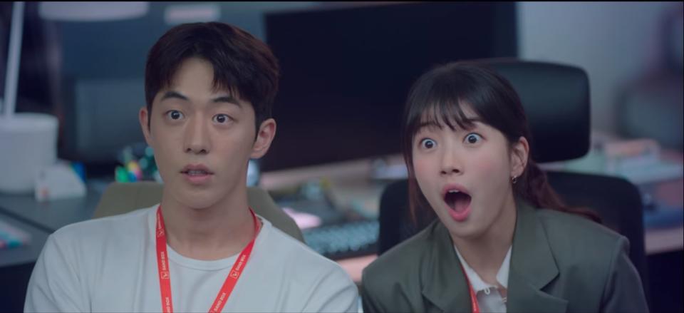Nam Do San (Nam Joo Hyuk, left) and Seo Dal Mi (Bae Suzy) are astonished when the amount of seed funding for their company is revealed in Start-Up.