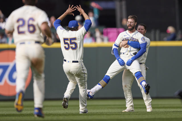 Seattle Mariners on X: TY FRANCE WALKS IT OFF!!! MARINERS WIN