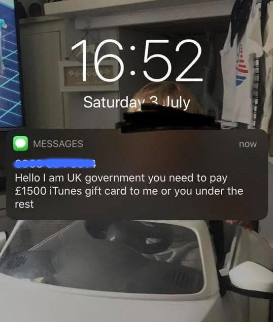 50 Times People Absolutely Destroyed Scammers In The Most Satisfying Way  Possible