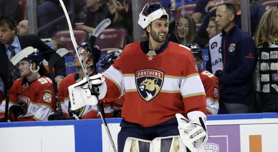 Roberto Luongo’s new mask has an ubelievable design. (AP Photo/Lynne Sladky)