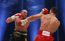 Boxing - Wladimir Klitschko v Tyson Fury WBA, IBF & WBO Heavyweight Title's - Esprit Arena, Dusseldorf, Germany - 28/11/15 Tyson Fury in action against Wladimir Klitschko during the fight Action Images via Reuters / Lee Smith Livepic