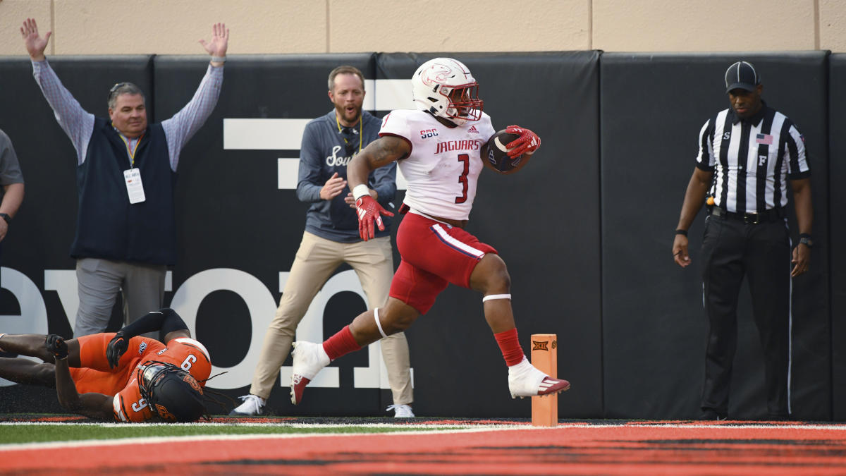 Webb rushes for 151 yards, 2 TDs as South Alabama stuns Oklahoma