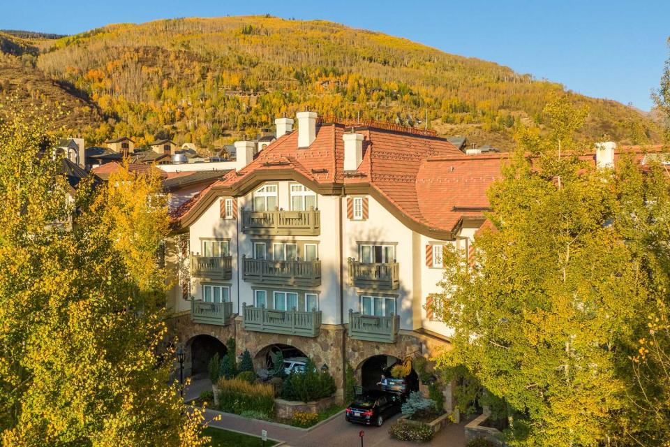 Sunlit exterior of the Sonnenalp Hotel in Colorado