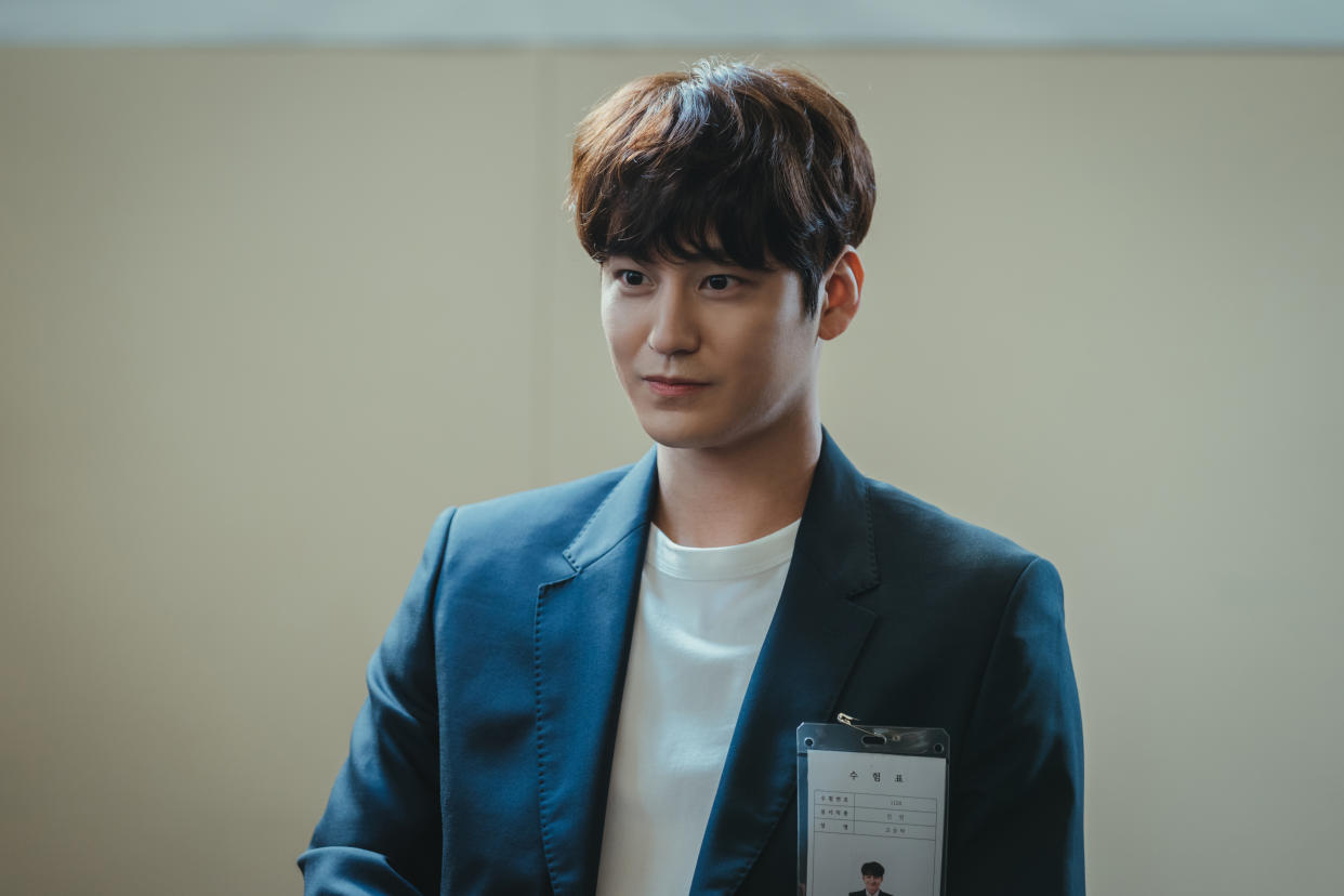 Kim Bum as Ko Seung-tak in Ghost Doctor. (Photo: Viu)