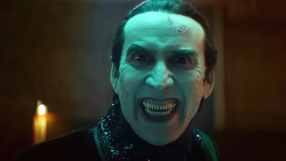 Nicolas Cage als Graf Dracula in der neuen Horrorkomödie „Renfield“. (Foto: Universal/Courtesy Everett Collection)
