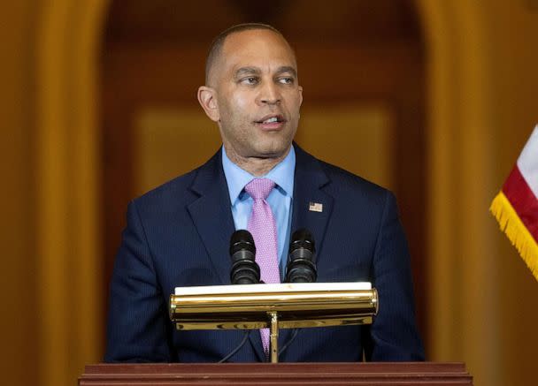 PHOTO: House Minority Leader Hakeem Jeffries makes remarks at the unveiling ceremony of the statue honoring American writer Willa Cather of Nebraska in Statuary Hall at the Capitol, June 7, 2023. (Shutterstock)