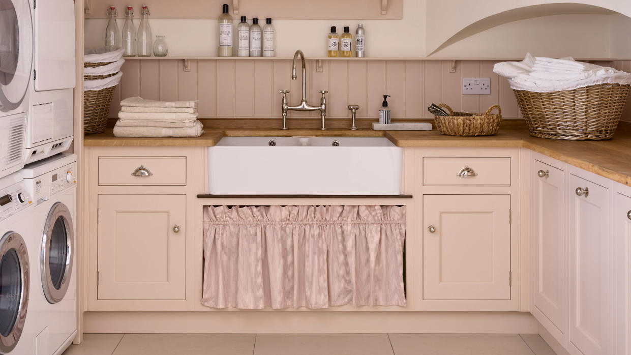  How to hand wash clothes pink laundry room 