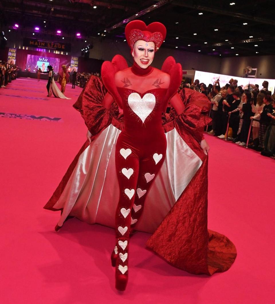 Photo Gallery Dragcon UK 2024 Queens Walk