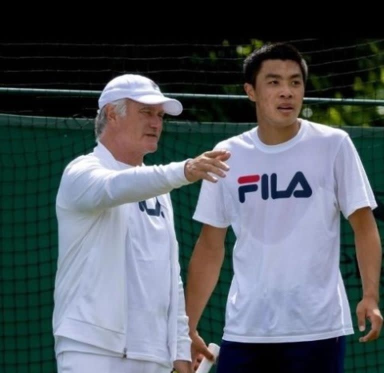 El coach argentino Eduardo Infantino, actualmente trabajando con Brandon Nakashima (EE.UU.), una pieza clave en el resurgir del tenis de Italia

