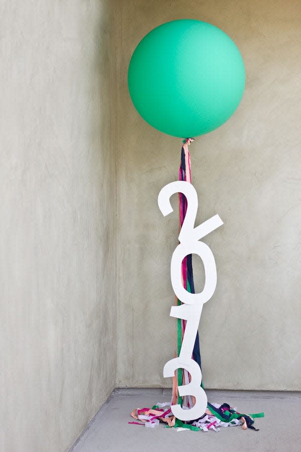 6) Giant Balloon Messages