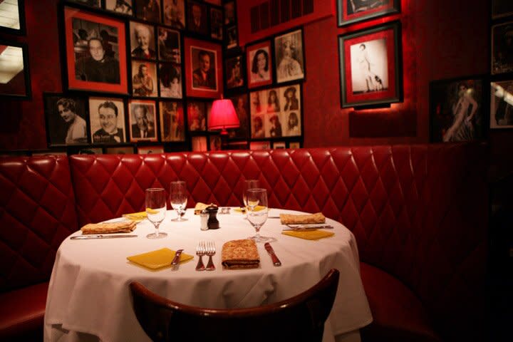 career-waitress-asma-allalou-strip-house-nyc-blogpost-interior.jpg