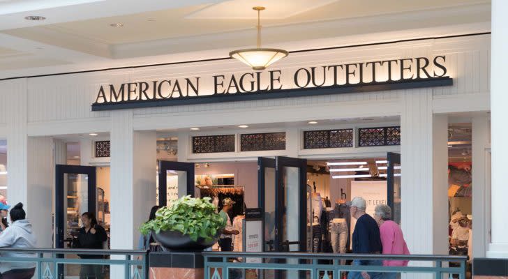 An image of an America Eagle (AEO) store in a mall.