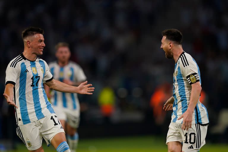 Giovani Lo Celso y Lionel Messi, una sociedad que se reencontró en Santiago del Estero.