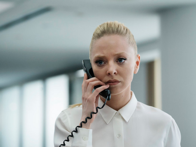 Mr Robot Season 3 Preview – Portia Doubleday and Carly Chaikin on Darlene  and Angela in Mr. Robot