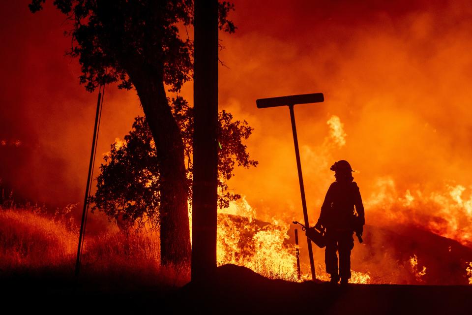 <p>Redding, Calif. on July 27, 2018. (Photo: Josh Edelson/AFP/Getty Images) </p>