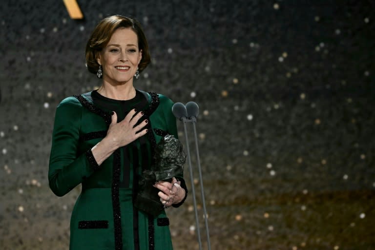 L'actrice américaine Sigourney Weaver reçoit le prix international Goya pour sa carrièreà Valladolid, le 10 février 2024 en Espagne (JAVIER SORIANO)