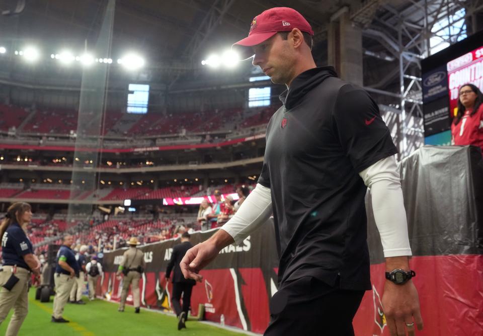 Arizona Cardinals head coach Jonathan Gannon walks out on to the field before their game against the Dallas Cowboys at State Farm Stadium in Glendale on Set. 24, 2023.