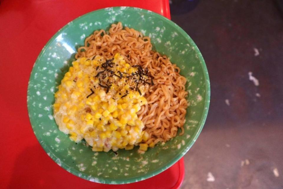 88 pocha - corn cheese noodles