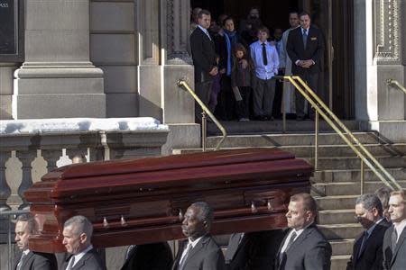 The casket is carried following the funeral for actor Phillip Seymour Hoffman in the Manhattan borough of New York, February 7, 2014. REUTERS/Brendan McDermid
