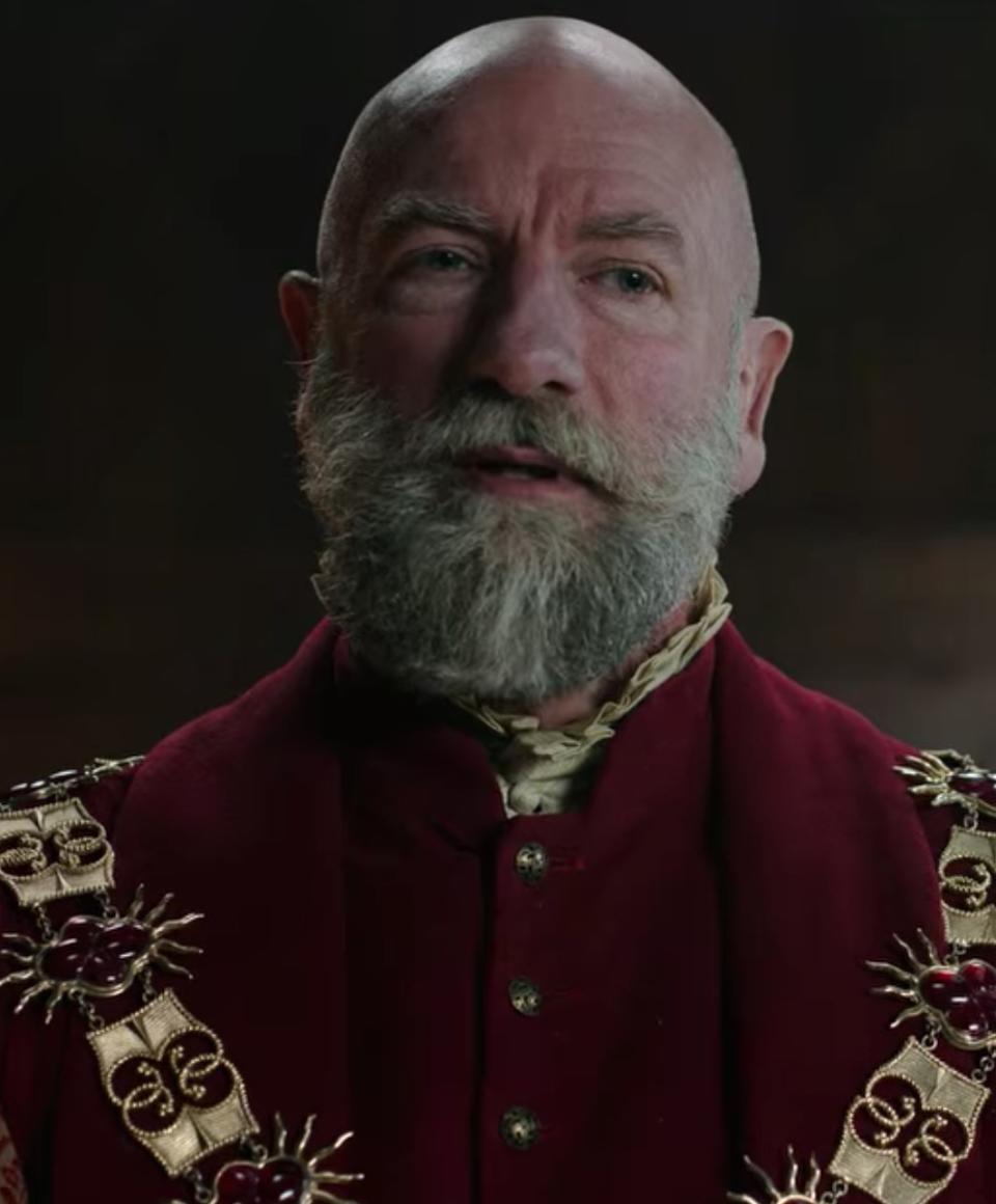 Graham McTavish as Dijkstra discusses the future possibilities for Cintra in "The Witcher"