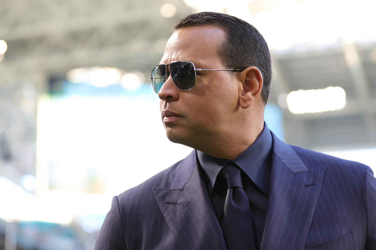 MLBPA will support Alex Rodriguez if Yankees refuse to pay him