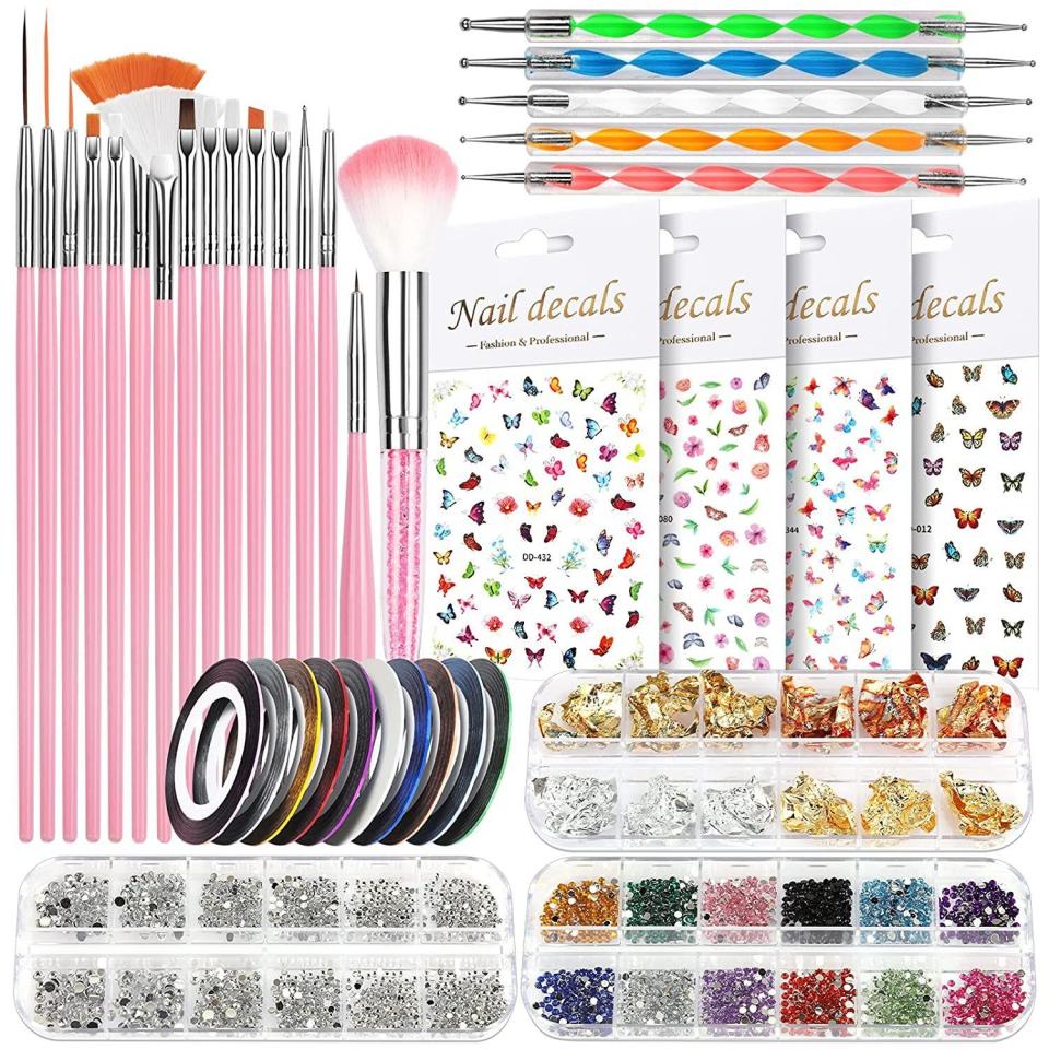 4) Nail Brushes for Nail Art