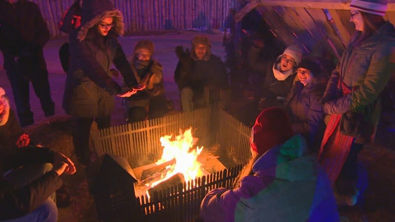 Festival du Voyageur caps off final night with 2nd sellout crowd, LGBTQ event