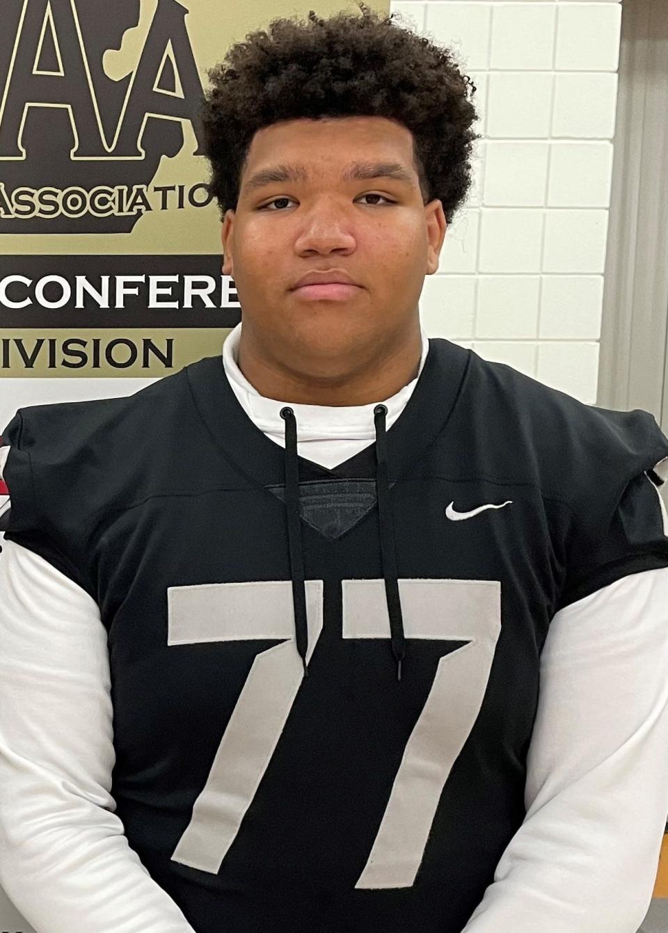 Plymouth offensive lineman Idrys Cotton