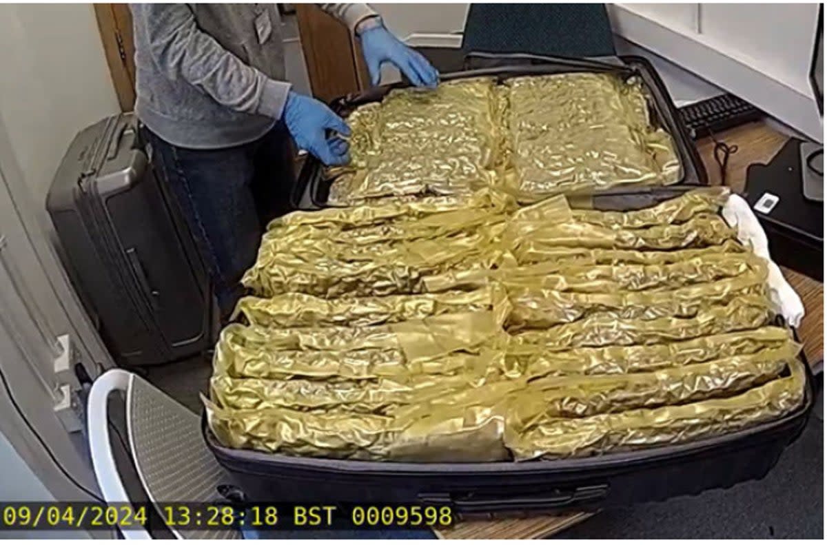 City of London Police shared photos of the drugs stashed inside a suitcase (City of London Police)