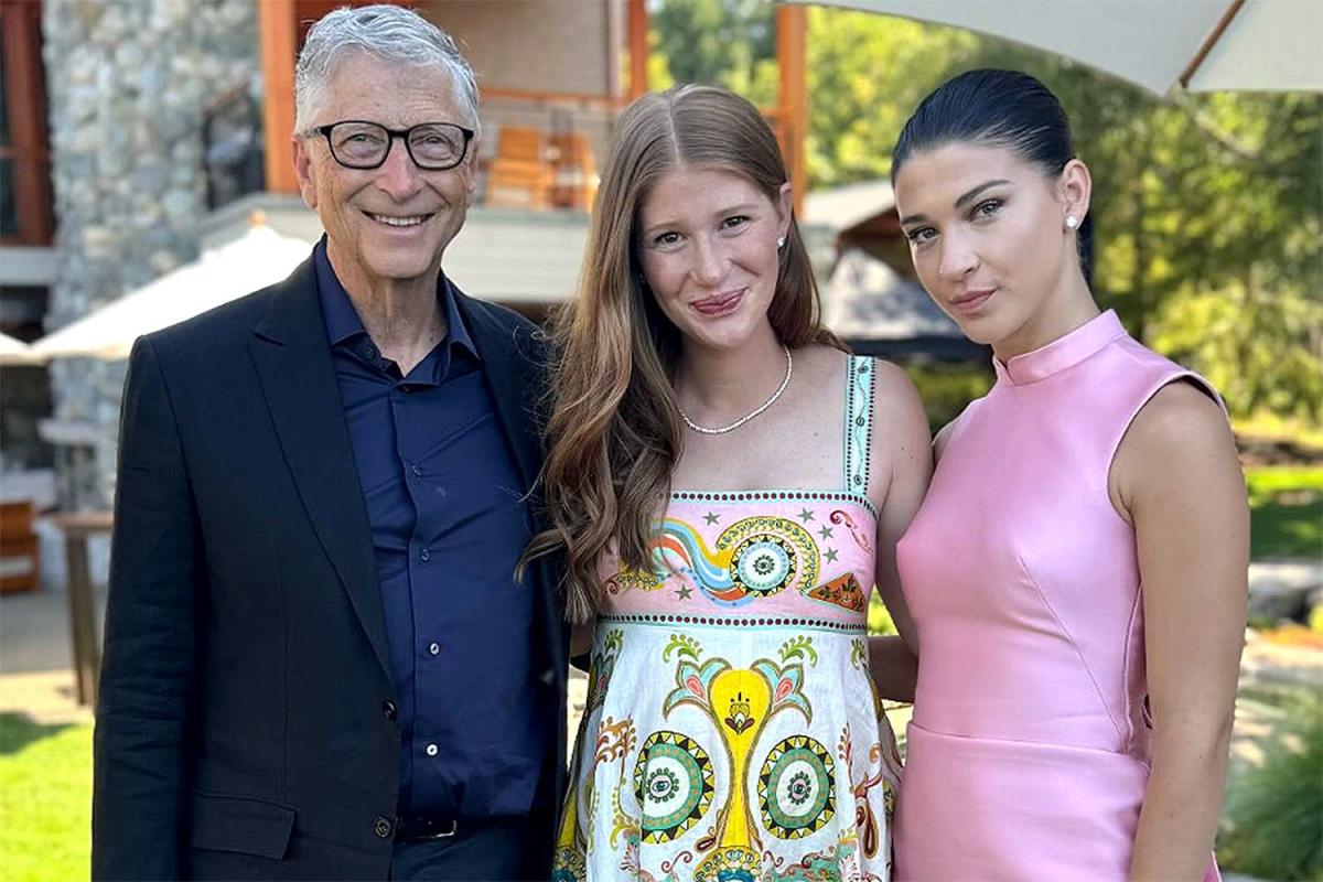 Pregnant Jennifer Gates shares a family snap with her father Bill and sister Phoebe during their wedding