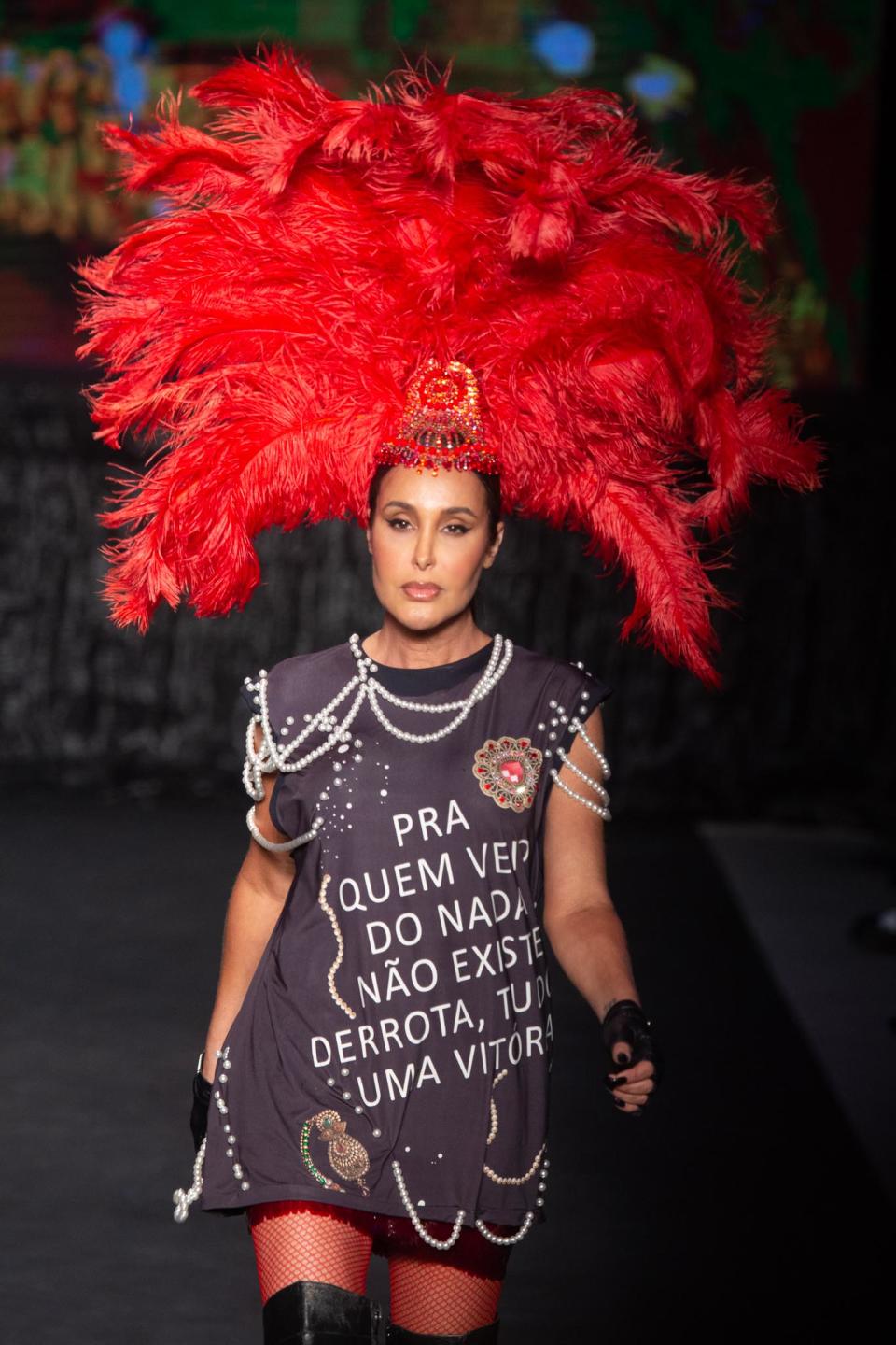 <p>Walério Araújo levou diversidade à passarela da 53ª São Paulo Fashion Week (Foto: Amauri Nehn/Brazil News)</p> 
