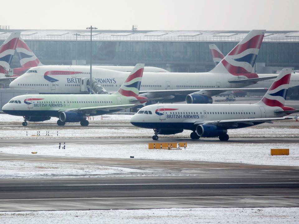 British Airways planes de-ice
