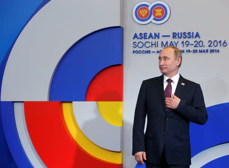 Russian President Vladimir Putin attends welcoming ceremony for heads of the delegations at the Russia-ASEAN summit in Sochi, Russia, May 20, 2016. REUTERS/Sergei Karpukhin