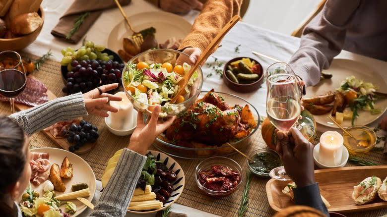 People at Thanksgiving table