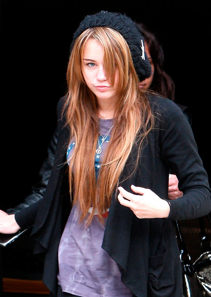 Cyrus Miley Leaves Studio